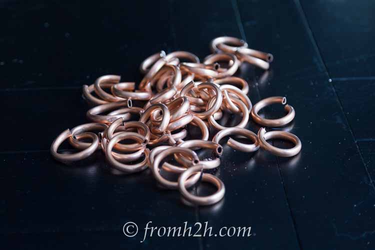 The copper tubing cut into chain links