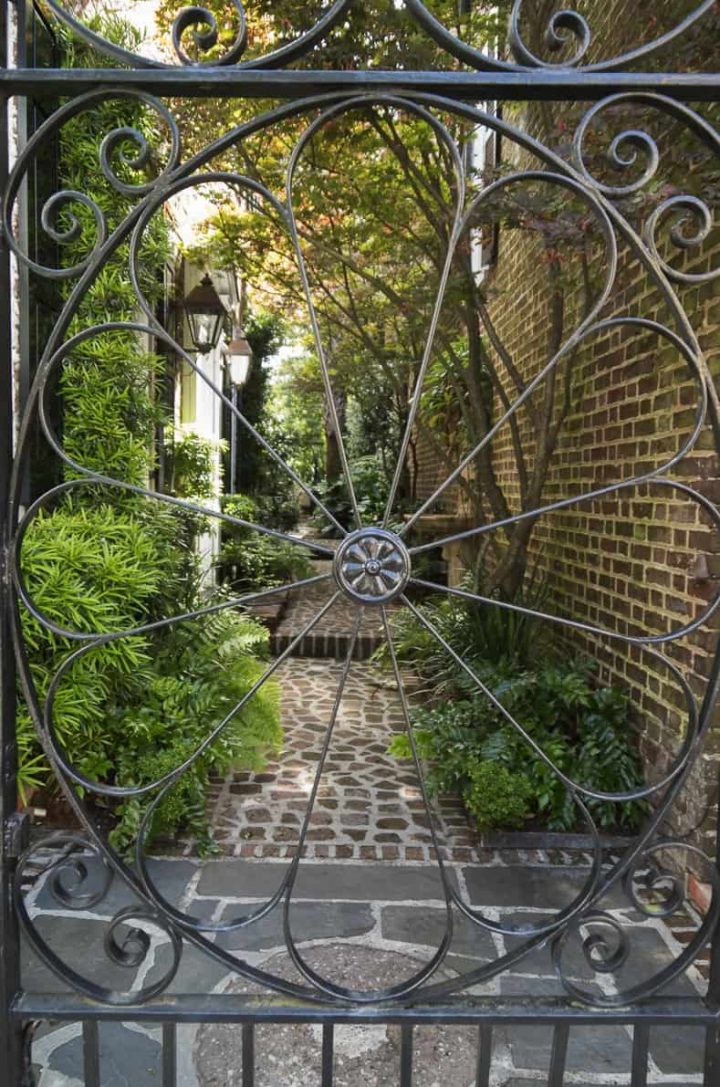 Circle Door